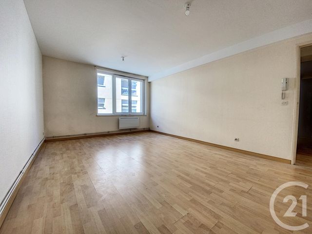 Appartement T3 à vendre - 3 pièces - 59.69 m2 - LILLE - 59 - NORD-PAS-DE-CALAIS - Century 21 Vieux-Lille Appartement T3 à vendre - 3 pièces - 59.69 m2 - LILLE - 59 - NORD-PAS-DE-CALAIS - Century 21 Vieux-Lille