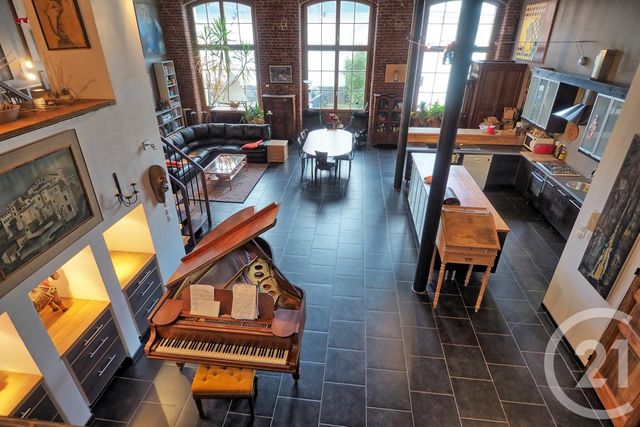 Afficher la photo en grand Appartement Loft à louer - 7 pièces - 242.0 m2 - TOURCOING - 59 - NORD-PAS-DE-CALAIS - Century 21 Vieux-Lille