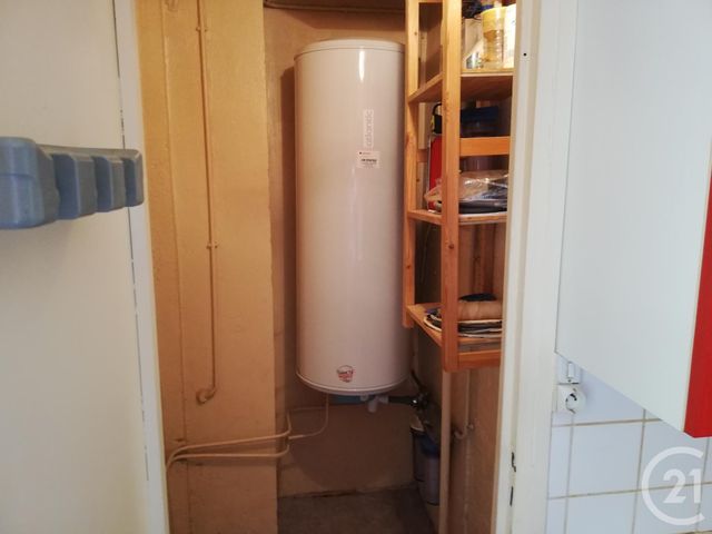 Appartement F3 à vendre - 3 pièces - 77.1 m2 - LILLE - 59 - NORD-PAS-DE-CALAIS - Century 21 Vieux-Lille Appartement F3 à vendre - 3 pièces - 77.1 m2 - LILLE - 59 - NORD-PAS-DE-CALAIS - Century 21 Vieux-Lille