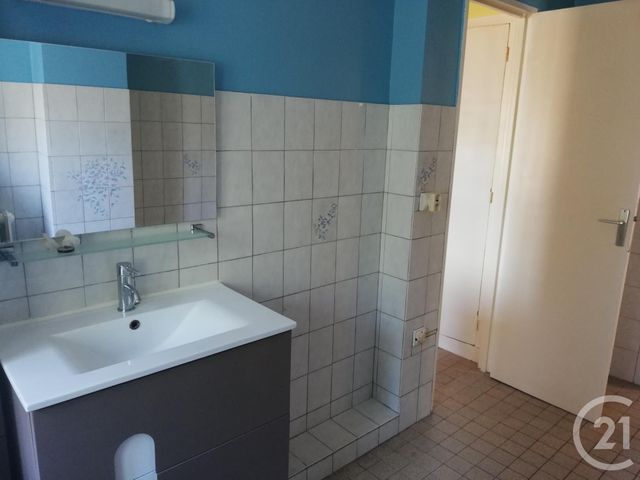 Appartement F3 à vendre - 3 pièces - 77.1 m2 - LILLE - 59 - NORD-PAS-DE-CALAIS - Century 21 Vieux-Lille Appartement F3 à vendre - 3 pièces - 77.1 m2 - LILLE - 59 - NORD-PAS-DE-CALAIS - Century 21 Vieux-Lille