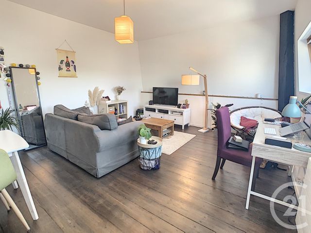 Appartement F2 à louer - 2 pièces - 45.41 m2 - LILLE - 59 - NORD-PAS-DE-CALAIS - Century 21 Vieux-Lille Appartement F2 à louer - 2 pièces - 45.41 m2 - LILLE - 59 - NORD-PAS-DE-CALAIS - Century 21 Vieux-Lille