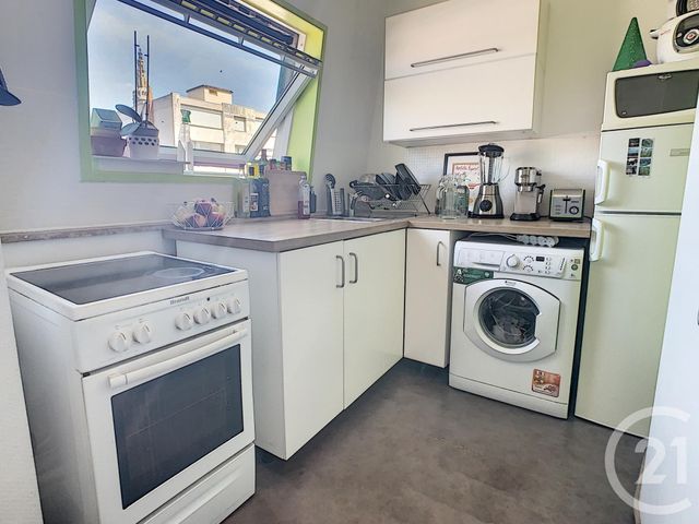 Appartement F2 à louer - 2 pièces - 45.41 m2 - LILLE - 59 - NORD-PAS-DE-CALAIS - Century 21 Vieux-Lille Appartement F2 à louer - 2 pièces - 45.41 m2 - LILLE - 59 - NORD-PAS-DE-CALAIS - Century 21 Vieux-Lille