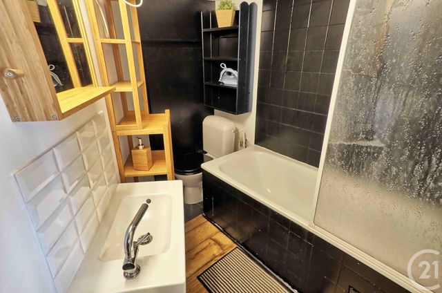 Appartement F1 à louer - 1 pièce - 20.23 m2 - LILLE - 59 - NORD-PAS-DE-CALAIS - Century 21 Vieux-Lille Appartement F1 à louer - 1 pièce - 20.23 m2 - LILLE - 59 - NORD-PAS-DE-CALAIS - Century 21 Vieux-Lille