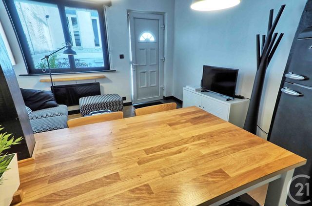 Appartement F1 à louer - 1 pièce - 20.23 m2 - LILLE - 59 - NORD-PAS-DE-CALAIS - Century 21 Vieux-Lille Appartement F1 à louer - 1 pièce - 20.23 m2 - LILLE - 59 - NORD-PAS-DE-CALAIS - Century 21 Vieux-Lille