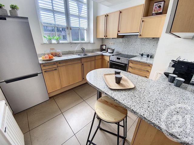 Appartement T5 à vendre - 5 pièces - 114.41 m2 - LILLE - 59 - NORD-PAS-DE-CALAIS - Century 21 Vieux-Lille Appartement T5 à vendre - 5 pièces - 114.41 m2 - LILLE - 59 - NORD-PAS-DE-CALAIS - Century 21 Vieux-Lille