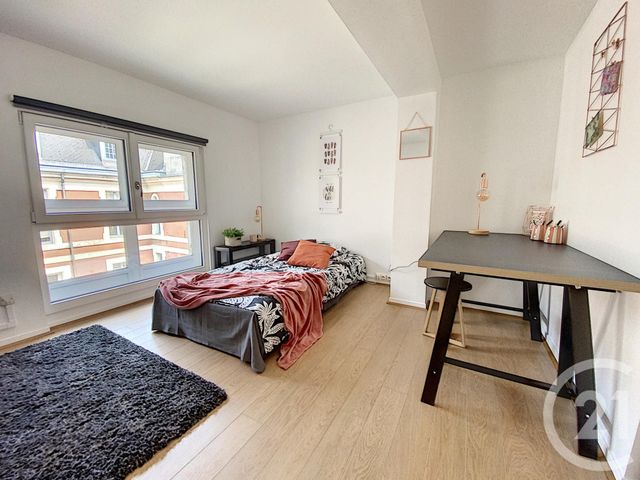 Appartement T5 à vendre - 5 pièces - 114.41 m2 - LILLE - 59 - NORD-PAS-DE-CALAIS - Century 21 Vieux-Lille Appartement T5 à vendre - 5 pièces - 114.41 m2 - LILLE - 59 - NORD-PAS-DE-CALAIS - Century 21 Vieux-Lille