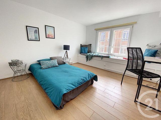 Appartement T5 à vendre - 5 pièces - 114.41 m2 - LILLE - 59 - NORD-PAS-DE-CALAIS - Century 21 Vieux-Lille Appartement T5 à vendre - 5 pièces - 114.41 m2 - LILLE - 59 - NORD-PAS-DE-CALAIS - Century 21 Vieux-Lille
