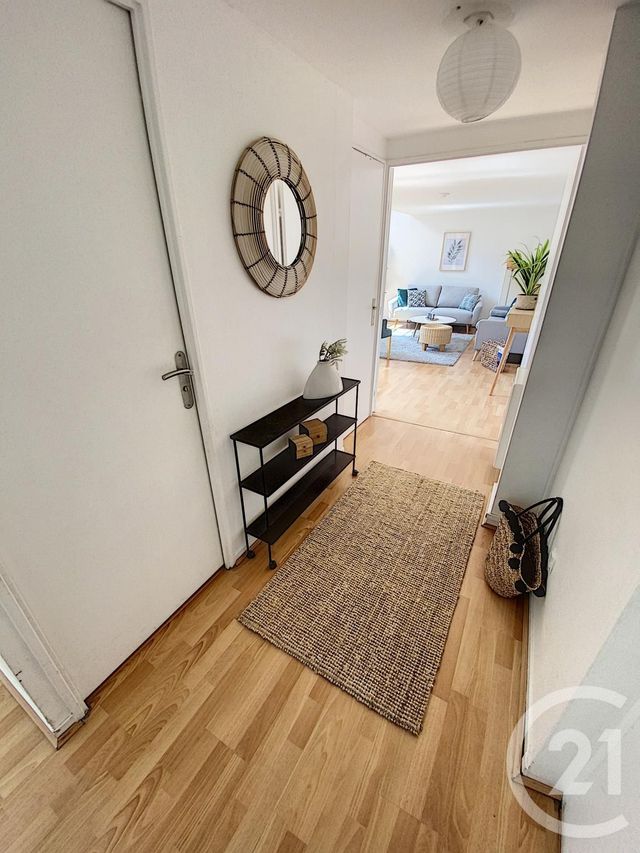 Appartement T5 à vendre - 5 pièces - 114.41 m2 - LILLE - 59 - NORD-PAS-DE-CALAIS - Century 21 Vieux-Lille Appartement T5 à vendre - 5 pièces - 114.41 m2 - LILLE - 59 - NORD-PAS-DE-CALAIS - Century 21 Vieux-Lille