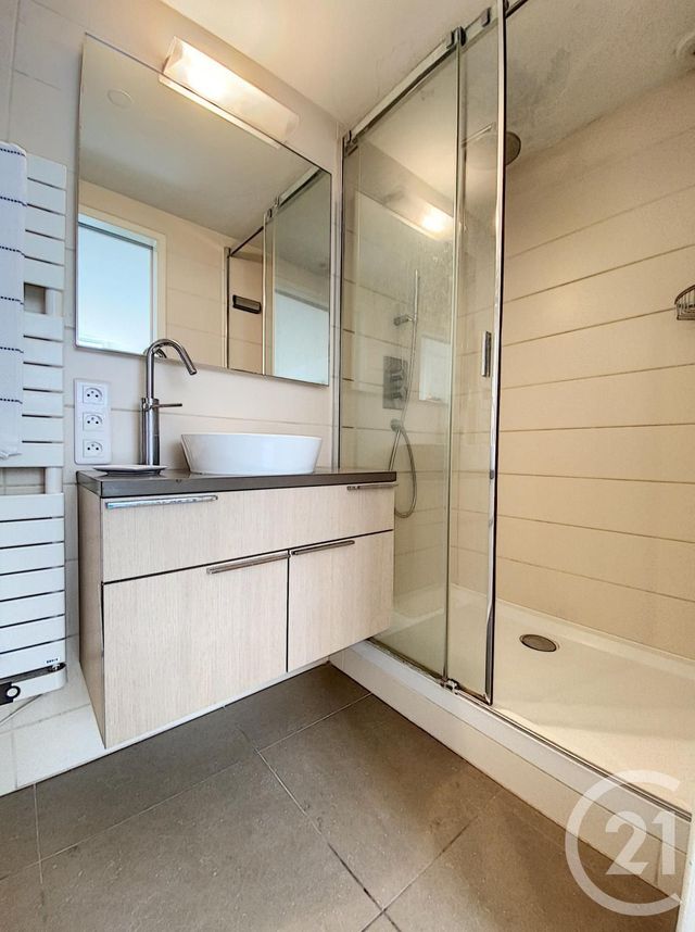 Appartement T5 à vendre - 5 pièces - 114.41 m2 - LILLE - 59 - NORD-PAS-DE-CALAIS - Century 21 Vieux-Lille Appartement T5 à vendre - 5 pièces - 114.41 m2 - LILLE - 59 - NORD-PAS-DE-CALAIS - Century 21 Vieux-Lille