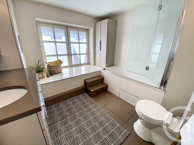 Appartement T5 à vendre - 5 pièces - 114.41 m2 - LILLE - 59 - NORD-PAS-DE-CALAIS - Century 21 Vieux-Lille Appartement T5 à vendre - 5 pièces - 114.41 m2 - LILLE - 59 - NORD-PAS-DE-CALAIS - Century 21 Vieux-Lille
