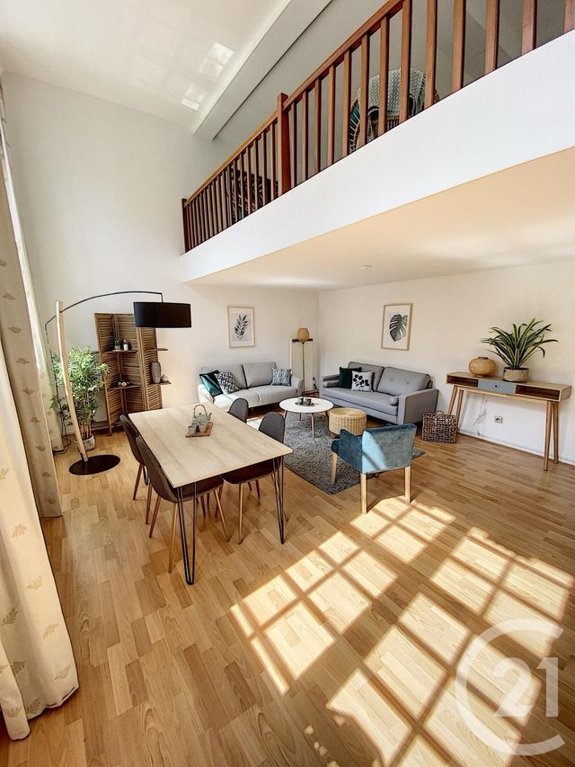 Appartement T5 à vendre - 5 pièces - 114.41 m2 - LILLE - 59 - NORD-PAS-DE-CALAIS - Century 21 Vieux-Lille Appartement T5 à vendre - 5 pièces - 114.41 m2 - LILLE - 59 - NORD-PAS-DE-CALAIS - Century 21 Vieux-Lille