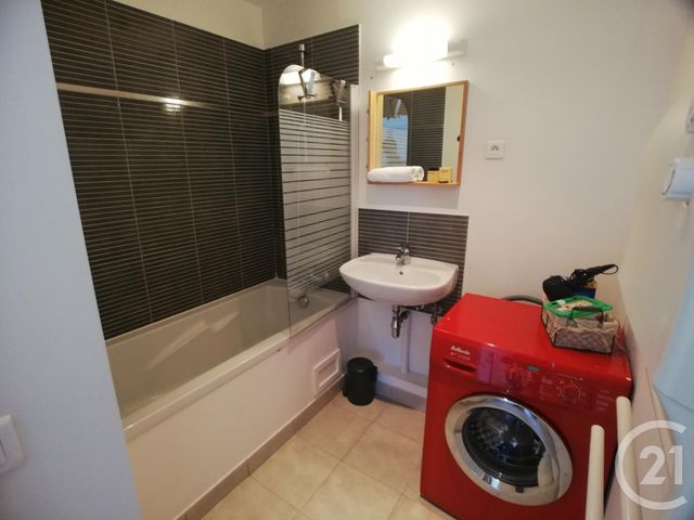 Appartement F3 à vendre - 3 pièces - 66.09 m2 - LILLE - 59 - NORD-PAS-DE-CALAIS - Century 21 Vieux-Lille Appartement F3 à vendre - 3 pièces - 66.09 m2 - LILLE - 59 - NORD-PAS-DE-CALAIS - Century 21 Vieux-Lille