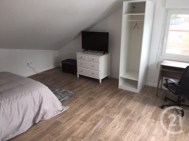 Chambre à louer - 1 pièce - 13.85 m2 - LILLE - 59 - NORD-PAS-DE-CALAIS - Century 21 Vieux-Lille Chambre à louer - 1 pièce - 13.85 m2 - LILLE - 59 - NORD-PAS-DE-CALAIS - Century 21 Vieux-Lille