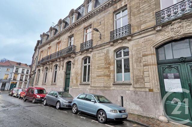 Appartement T3 à louer - 3 pièces - 78.8 m2 - LILLE - 59 - NORD-PAS-DE-CALAIS - Century 21 Vieux-Lille Appartement T3 à louer - 3 pièces - 78.8 m2 - LILLE - 59 - NORD-PAS-DE-CALAIS - Century 21 Vieux-Lille