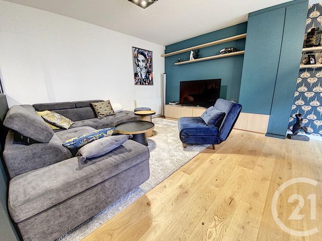 Afficher la photo en grand Appartement F3 à vendre - 3 pièces - 73.07 m2 - LILLE - 59 - NORD-PAS-DE-CALAIS - Century 21 Vieux-Lille