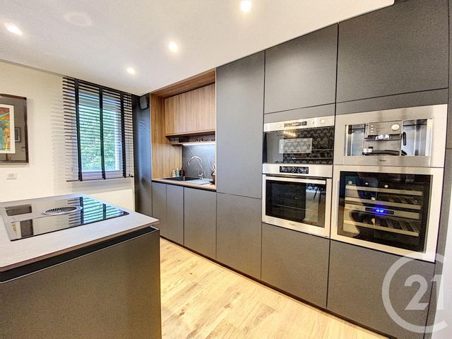 Afficher la photo en grand Appartement F3 à vendre - 3 pièces - 73.07 m2 - LILLE - 59 - NORD-PAS-DE-CALAIS - Century 21 Vieux-Lille