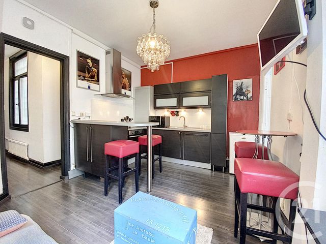 Afficher la photo en grand Appartement F2 à vendre - 2 pièces - 32.7 m2 - LILLE - 59 - NORD-PAS-DE-CALAIS - Century 21 Vieux-Lille