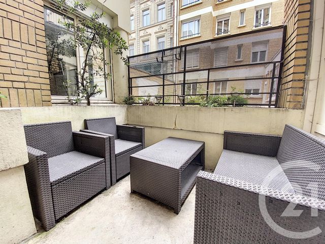 Afficher la photo en grand Appartement F2 à vendre - 2 pièces - 32.7 m2 - LILLE - 59 - NORD-PAS-DE-CALAIS - Century 21 Vieux-Lille
