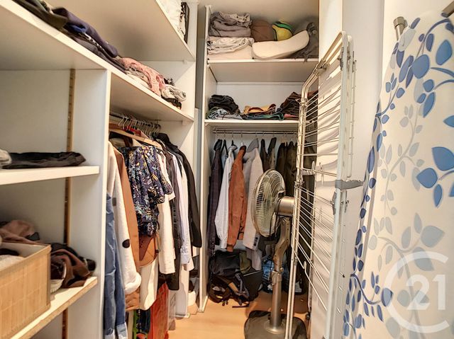 Afficher la photo en grand Appartement F2 à vendre - 2 pièces - 46.41 m2 - LILLE - 59 - NORD-PAS-DE-CALAIS - Century 21 Vieux-Lille