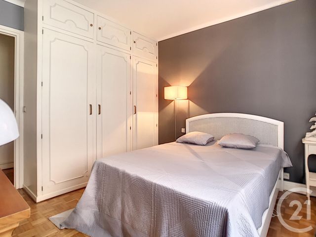 Afficher la photo en grand Appartement F4 à vendre - 4 pièces - 96.73 m2 - LILLE - 59 - NORD-PAS-DE-CALAIS - Century 21 Vieux-Lille