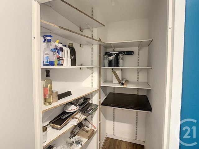 Afficher la photo en grand Appartement F4 à vendre - 4 pièces - 95.5 m2 - LILLE - 59 - NORD-PAS-DE-CALAIS - Century 21 Vieux-Lille