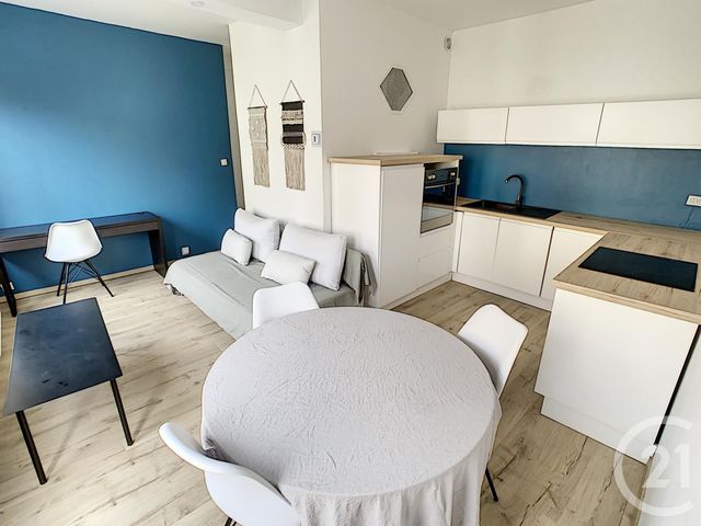 Appartement T2 à louer - 2 pièces - 37.14 m2 - LA MADELEINE - 59 - NORD-PAS-DE-CALAIS - Century 21 Vieux-Lille