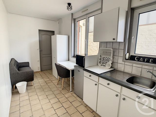 Appartement T2 à louer - 2 pièces - 18.69 m2 - LOOS - 59 - NORD-PAS-DE-CALAIS - Century 21 Vieux-Lille