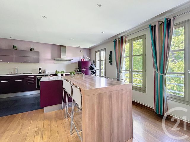 Afficher la photo en grand Appartement T3 à vendre - 3 pièces - 75.4 m2 - LILLE - 59 - NORD-PAS-DE-CALAIS - Century 21 Vieux-Lille