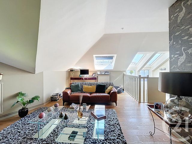 Afficher la photo en grand Appartement T3 à vendre - 3 pièces - 75.4 m2 - LILLE - 59 - NORD-PAS-DE-CALAIS - Century 21 Vieux-Lille