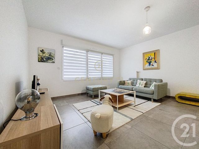 Appartement T4 à vendre - 4 pièces - 79.15 m2 - MOUVAUX - 59 - NORD-PAS-DE-CALAIS - Century 21 Vieux-Lille