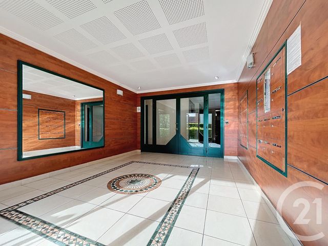 Afficher la photo en grand Appartement T3 à vendre - 3 pièces - 55.64 m2 - BONDUES - 59 - NORD-PAS-DE-CALAIS - Century 21 Vieux-Lille
