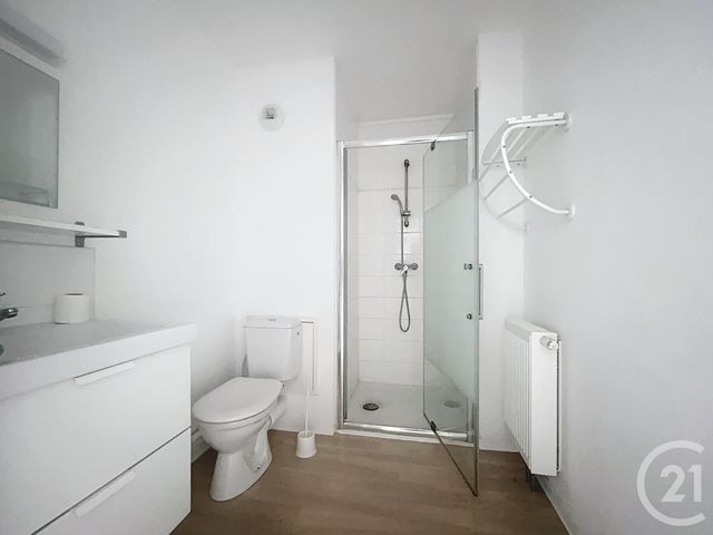 Afficher la photo en grand Appartement Studio à vendre - 1 pièce - 22.0 m2 - LILLE - 59 - NORD-PAS-DE-CALAIS - Century 21 Vieux-Lille