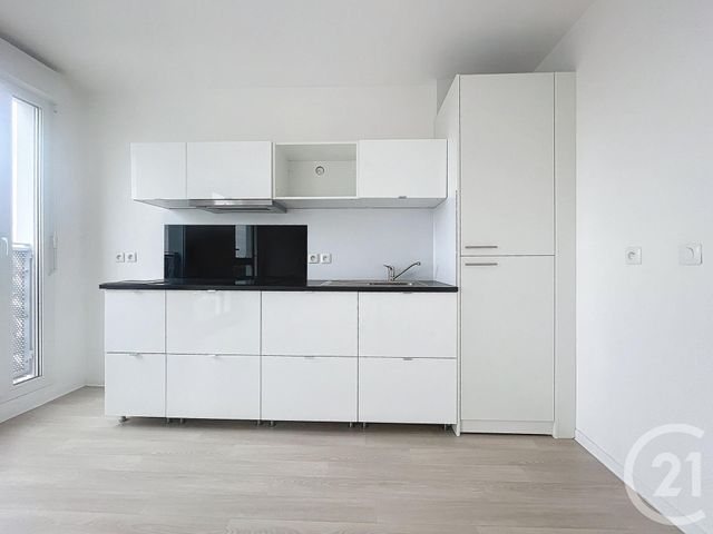 Afficher la photo en grand Appartement Studio à vendre - 1 pièce - 22.0 m2 - LILLE - 59 - NORD-PAS-DE-CALAIS - Century 21 Vieux-Lille