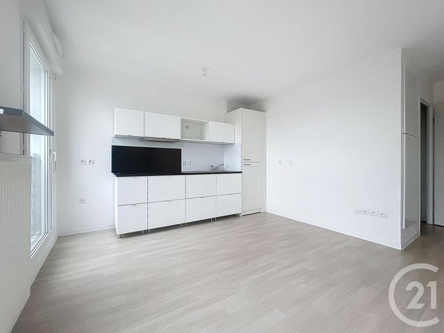 Afficher la photo en grand Appartement Studio à vendre - 1 pièce - 22.0 m2 - LILLE - 59 - NORD-PAS-DE-CALAIS - Century 21 Vieux-Lille