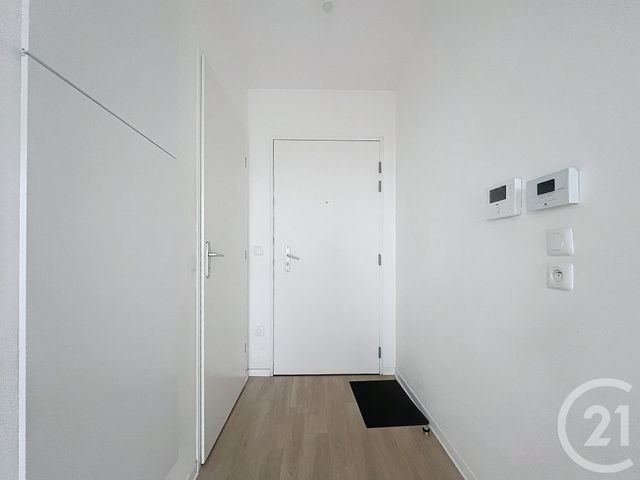 Afficher la photo en grand Appartement Studio à vendre - 1 pièce - 22.0 m2 - LILLE - 59 - NORD-PAS-DE-CALAIS - Century 21 Vieux-Lille
