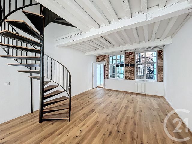 Appartement T3 à louer - 4 pièces - 114.13 m2 - LILLE - 59 - NORD-PAS-DE-CALAIS - Century 21 Vieux-Lille