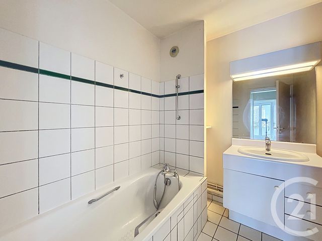 Appartement T4 à vendre - 4 pièces - 113.54 m2 - LILLE - 59 - NORD-PAS-DE-CALAIS - Century 21 Vieux-Lille