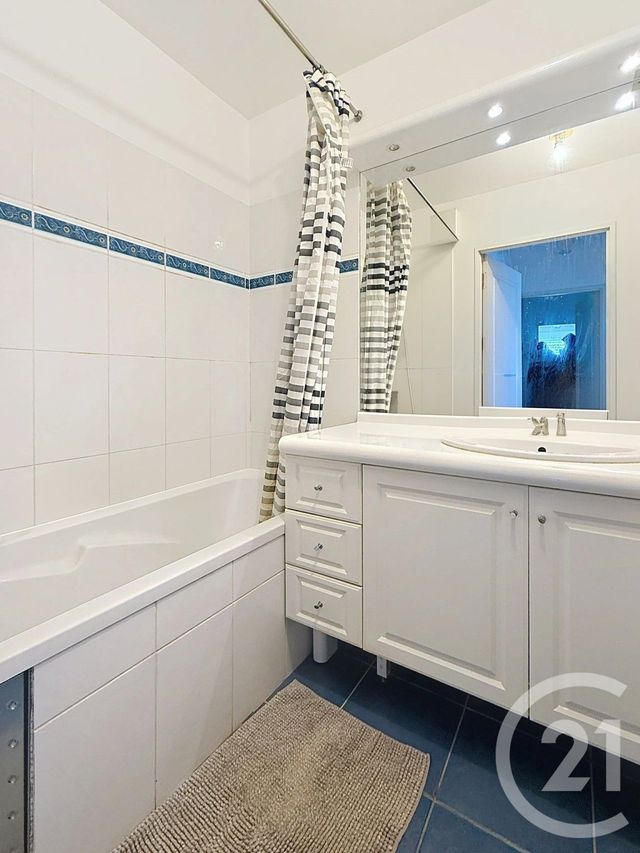 Appartement T3 à vendre - 3 pièces - 55.13 m2 - BONDUES - 59 - NORD-PAS-DE-CALAIS - Century 21 Vieux-Lille