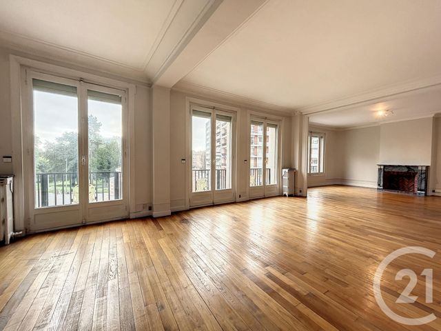 Appartement T6 à louer - 6 pièces - 195.88 m2 - LILLE - 59 - NORD-PAS-DE-CALAIS - Century 21 Vieux-Lille