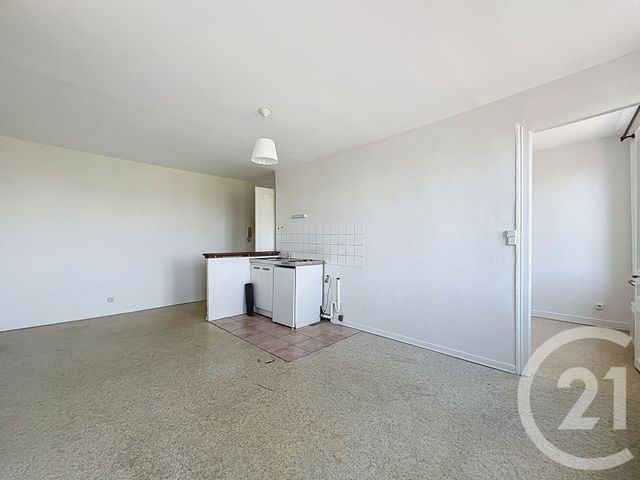 Appartement T2 à vendre - 2 pièces - 32.75 m2 - LILLE - 59 - NORD-PAS-DE-CALAIS - Century 21 Vieux-Lille
