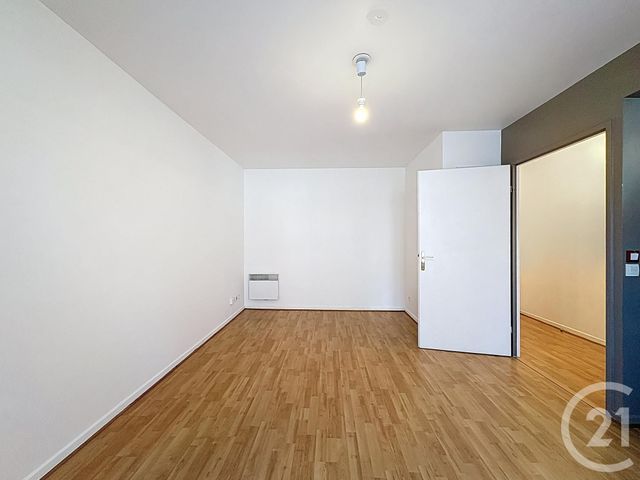 Appartement T2 à vendre - 2 pièces - 44.34 m2 - LILLE - 59 - NORD-PAS-DE-CALAIS - Century 21 Vieux-Lille