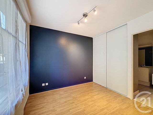 Appartement T2 à vendre - 2 pièces - 44.34 m2 - LILLE - 59 - NORD-PAS-DE-CALAIS - Century 21 Vieux-Lille