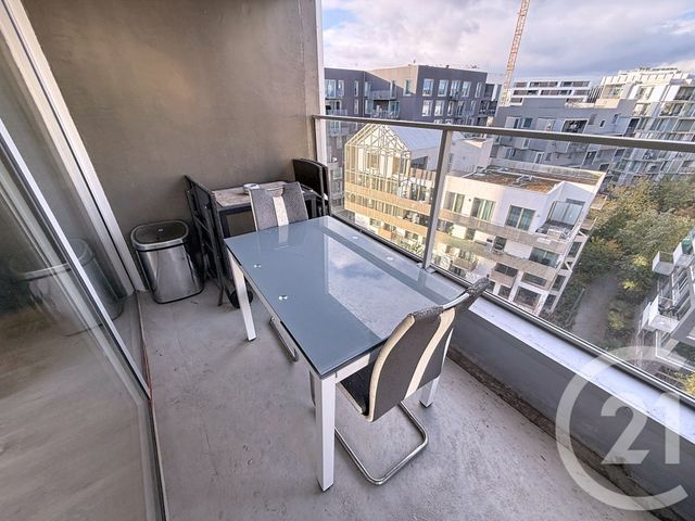 Afficher la photo en grand Appartement T4 à louer - 4 pièces - 84.86 m2 - LILLE - 59 - NORD-PAS-DE-CALAIS - Century 21 Vieux-Lille