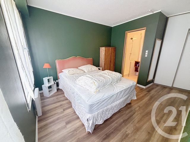 Afficher la photo en grand Appartement T2 à louer - 2 pièces - 38.9 m2 - LILLE - 59 - NORD-PAS-DE-CALAIS - Century 21 Vieux-Lille