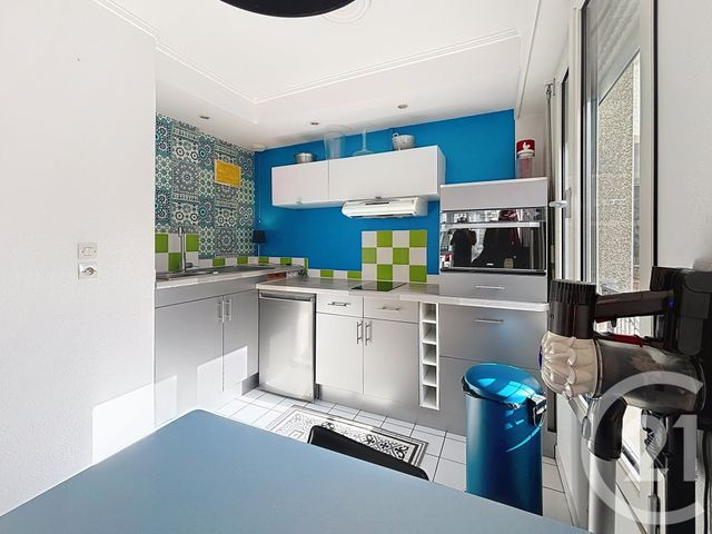 Afficher la photo en grand Appartement T2 à louer - 2 pièces - 38.9 m2 - LILLE - 59 - NORD-PAS-DE-CALAIS - Century 21 Vieux-Lille