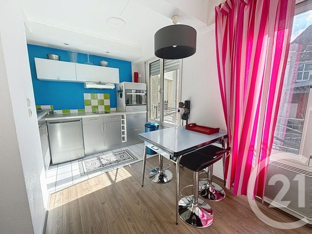 Afficher la photo en grand Appartement T2 à louer - 2 pièces - 38.9 m2 - LILLE - 59 - NORD-PAS-DE-CALAIS - Century 21 Vieux-Lille