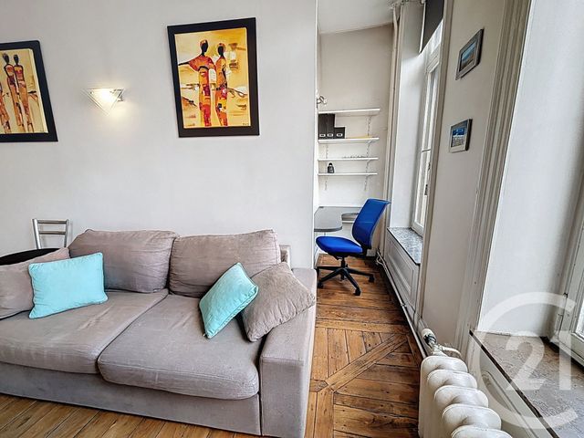 Appartement T2 à louer - 2 pièces - 40.4 m2 - LILLE - 59 - NORD-PAS-DE-CALAIS - Century 21 Vieux-Lille