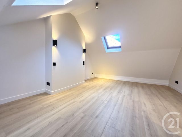 Appartement T3 à vendre - 3 pièces - 44.0 m2 - LILLE - 59 - NORD-PAS-DE-CALAIS - Century 21 Vieux-Lille