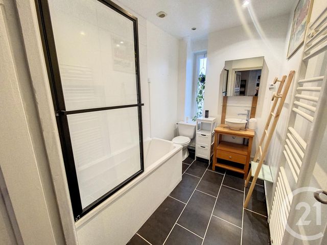 Appartement T2 à vendre - 2 pièces - 43.7 m2 - LILLE - 59 - NORD-PAS-DE-CALAIS - Century 21 Vieux-Lille