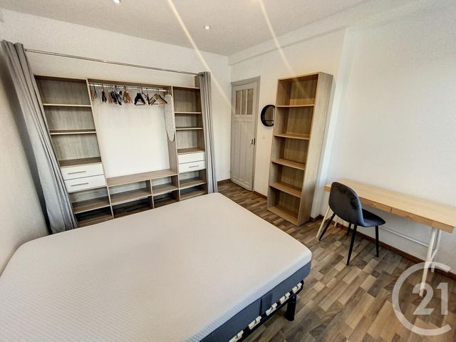 Appartement T2 à vendre - 2 pièces - 43.7 m2 - LILLE - 59 - NORD-PAS-DE-CALAIS - Century 21 Vieux-Lille